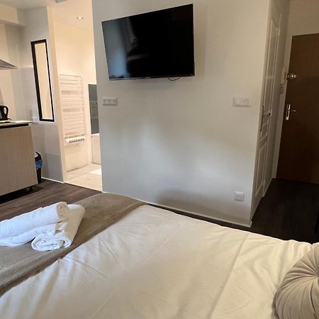 Апартаменти L'Ancillon Metz Gare Wifi Un-Sejour-A-Part Екстер'єр фото