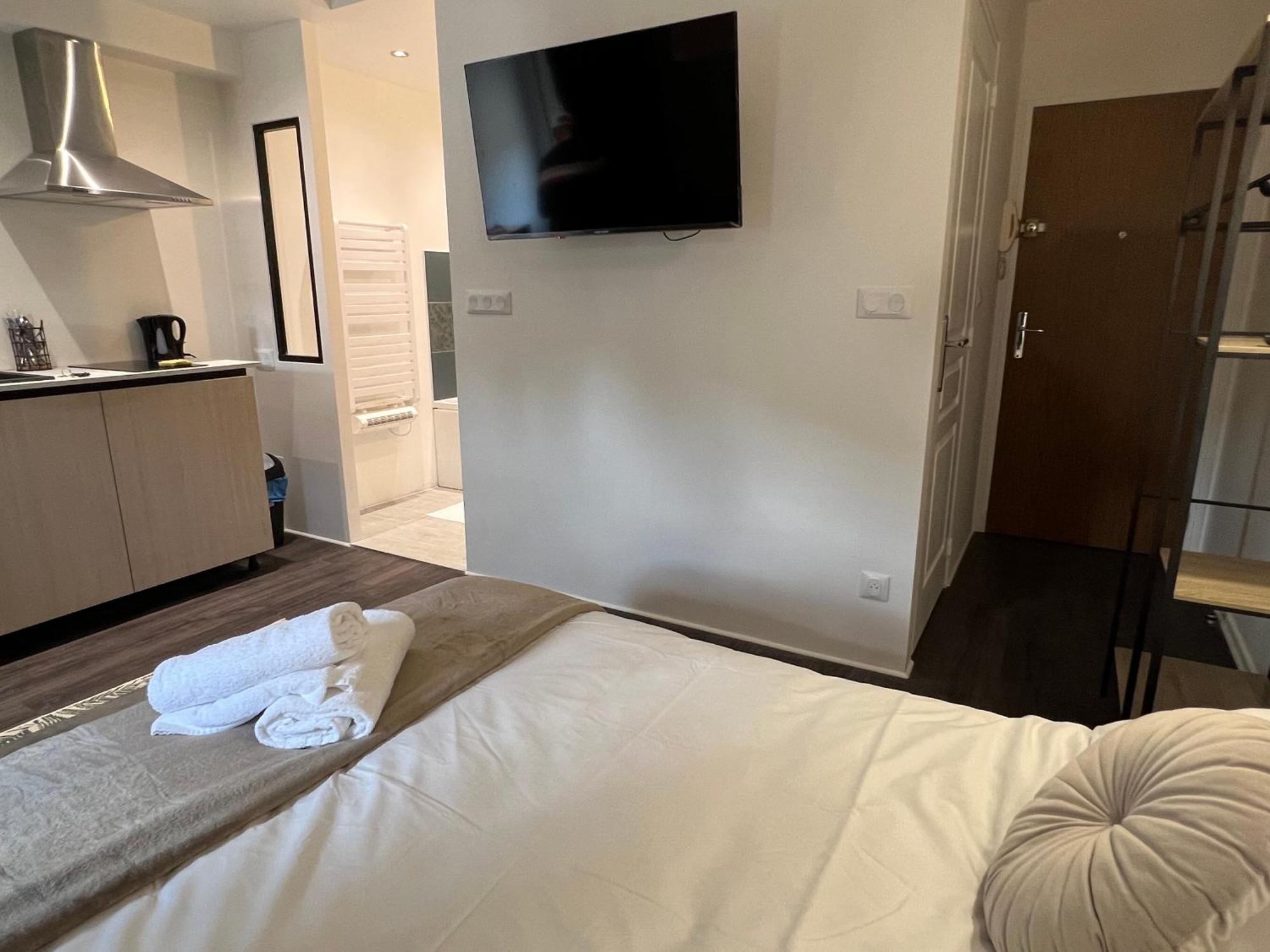 Апартаменти L'Ancillon Metz Gare Wifi Un-Sejour-A-Part Екстер'єр фото